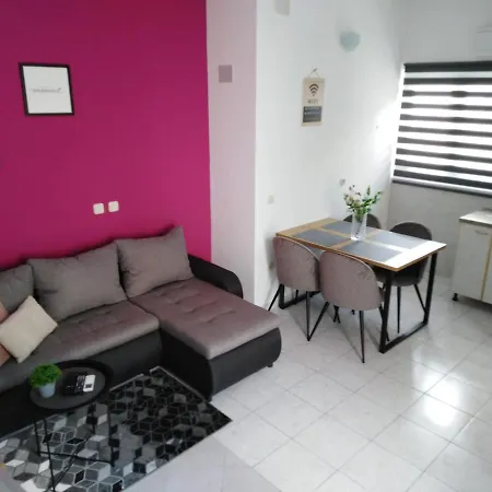 Lil Apartment Podstrana